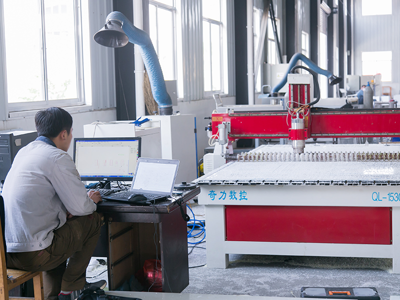 电子元器件清洗(图1) 电子元器件清洗(图1)